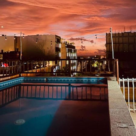 Chingon Anarchy Hotel & Roof Плая-дель-Кармен Экстерьер фото